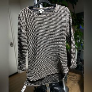 H&M Women's Black And White knit Sweater